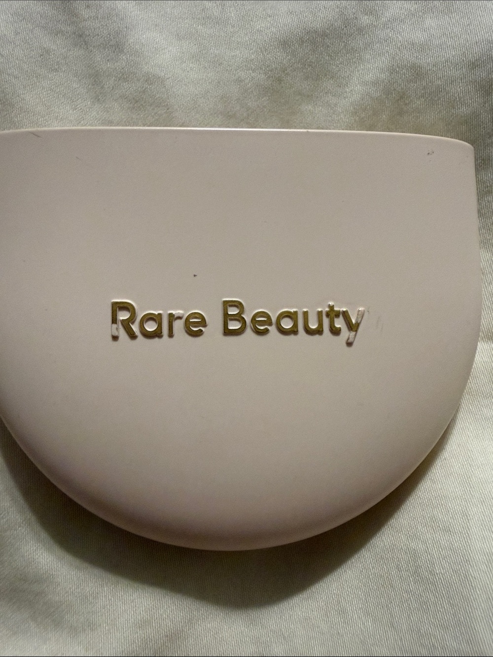 Rare Beauty Finishing Powder - Light Beige